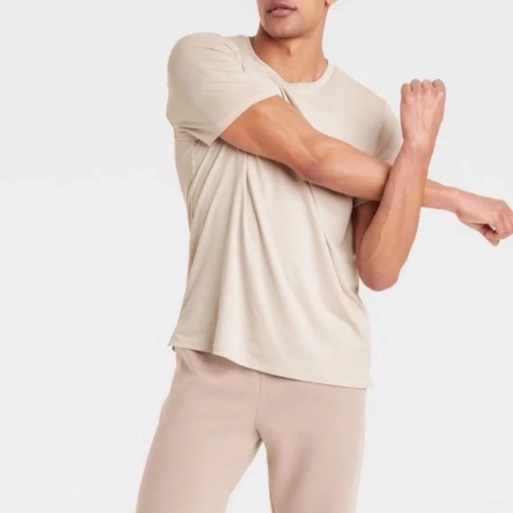 Men’s All In Motion Active Short Sleeve Performance T Shirt Sand XXL NEW!